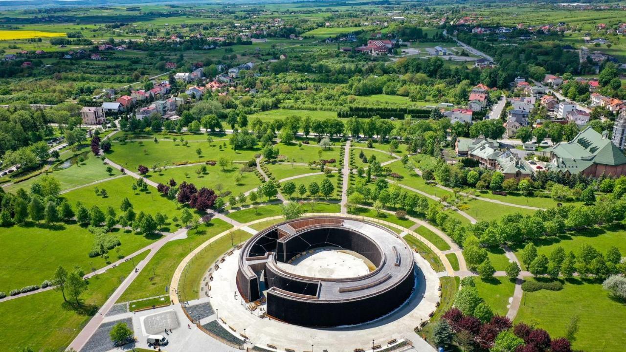 Hotel Gromada Medical Spa Busko-Zdrój Kültér fotó