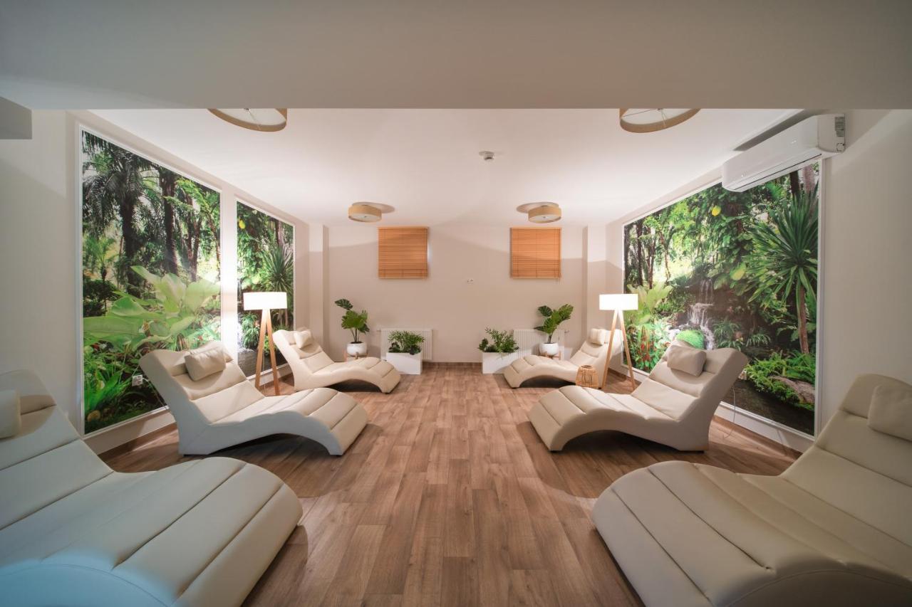 Hotel Gromada Medical Spa Busko-Zdrój Kültér fotó