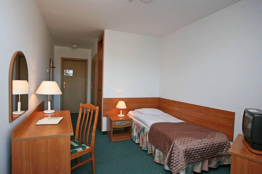 Hotel Gromada Medical Spa Busko-Zdrój Kültér fotó