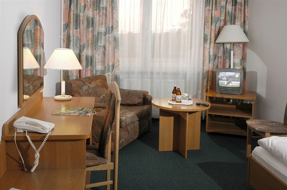Hotel Gromada Medical Spa Busko-Zdrój Kültér fotó